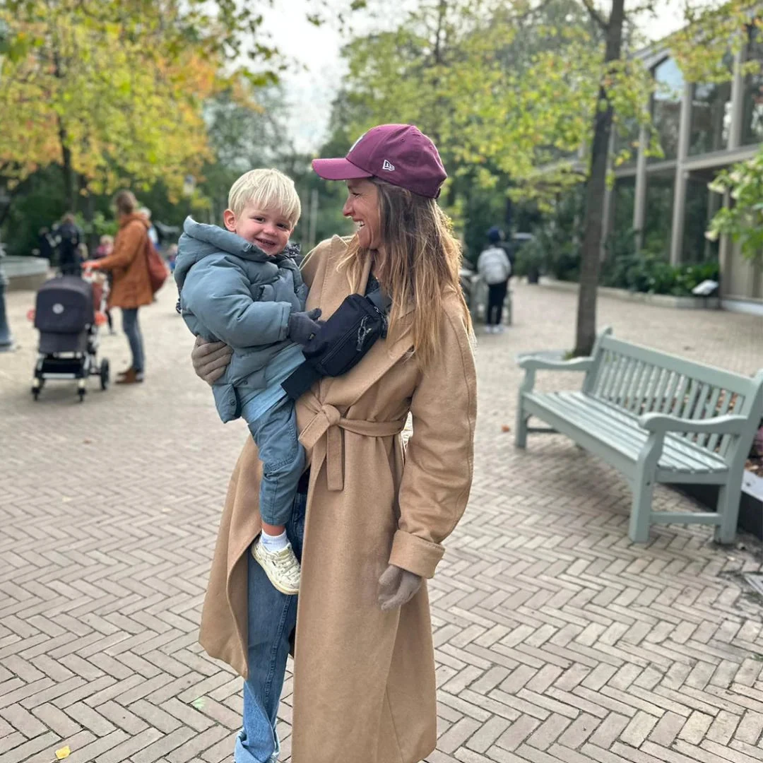 Wildride Toddler Carrier Slide On Bag - Black 4 Wildride Toddler Carrier Slide On Bag - Black - Image 2