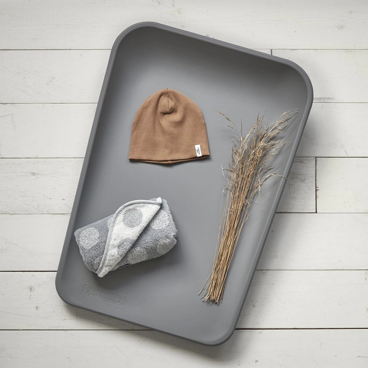 Leander Matty Changing Mat - Dusty Grey 5 Leander Matty Changing Mat - Dusty Grey - Image 3