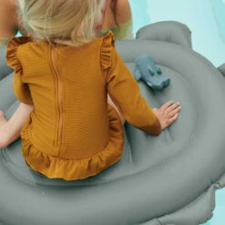 Liewood Cody Pool Float - Dino Faune Green -Liewood Store Cody Float Swimgear LW14197 0245 Dino faune green 2 800x 38f2e645 1ec1 4910 a1d9 95eea1fecaa7