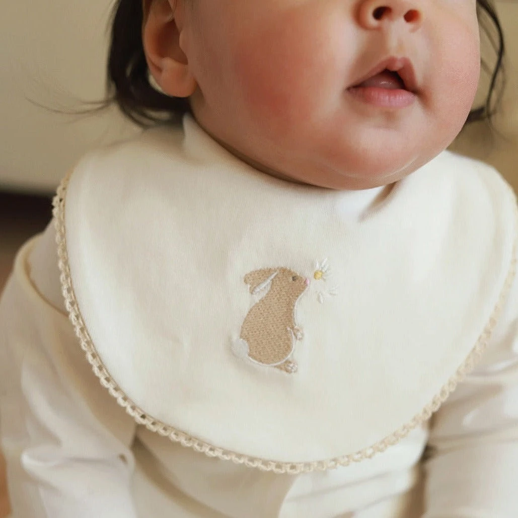 Avery Row Bibs Gift Set - Bunny / Wild Chamomile 4 Avery Row Bibs Gift Set - Bunny / Wild Chamomile - Image 2