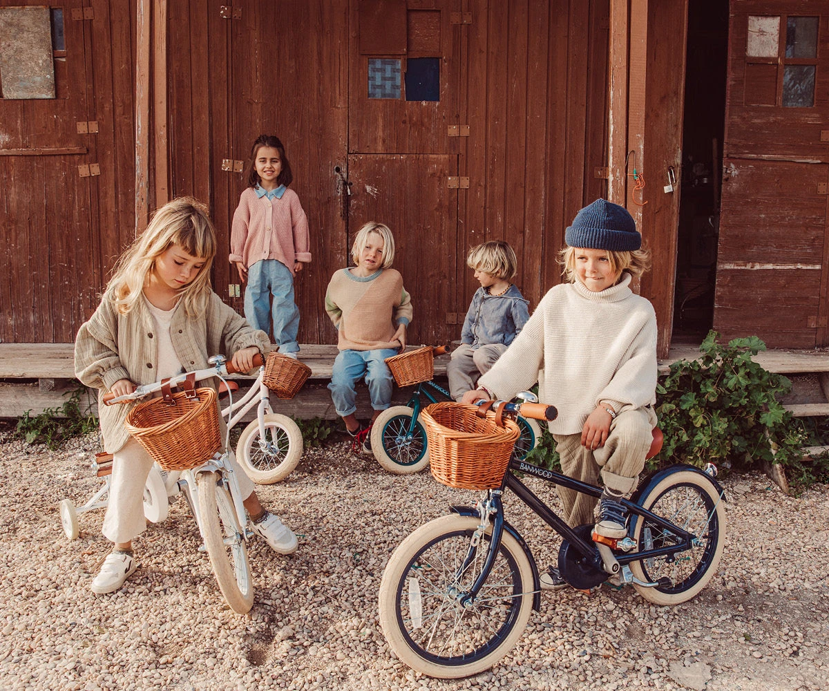 Banwood First Go Balance Bike - White 8 Banwood First Go Balance Bike - White - Image 6