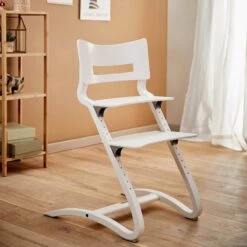 Leander High Chair With Safety Bar - White -Liewood Store leander high chair with safety bar white 534309