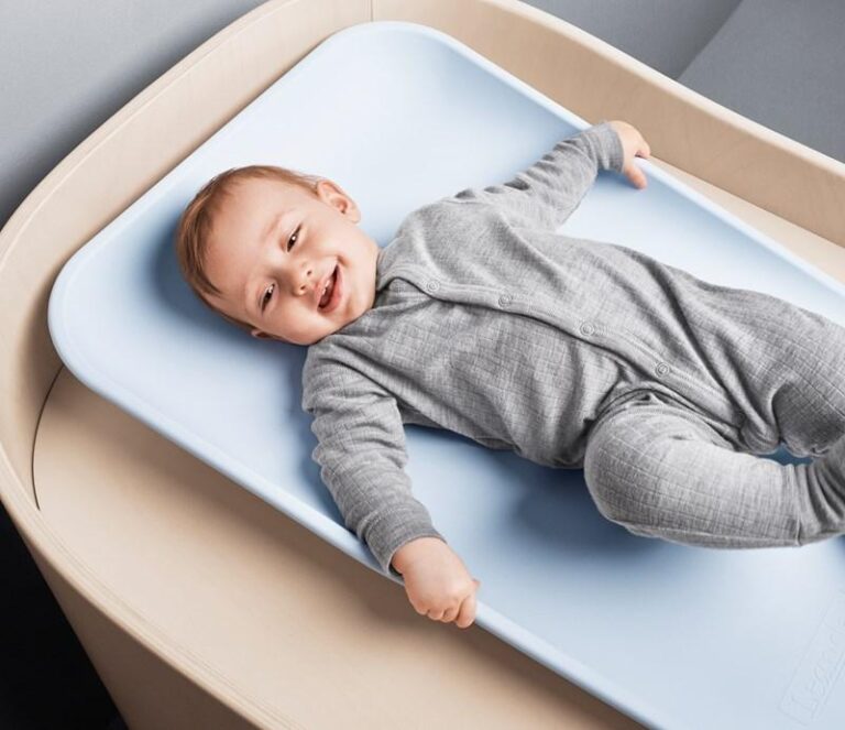 Liewood Store -Liewood Store leander changing matty in pale blue 919265 768x663 1